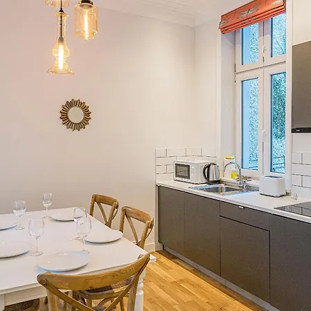 Bursztynowa Zatoka Apartment *